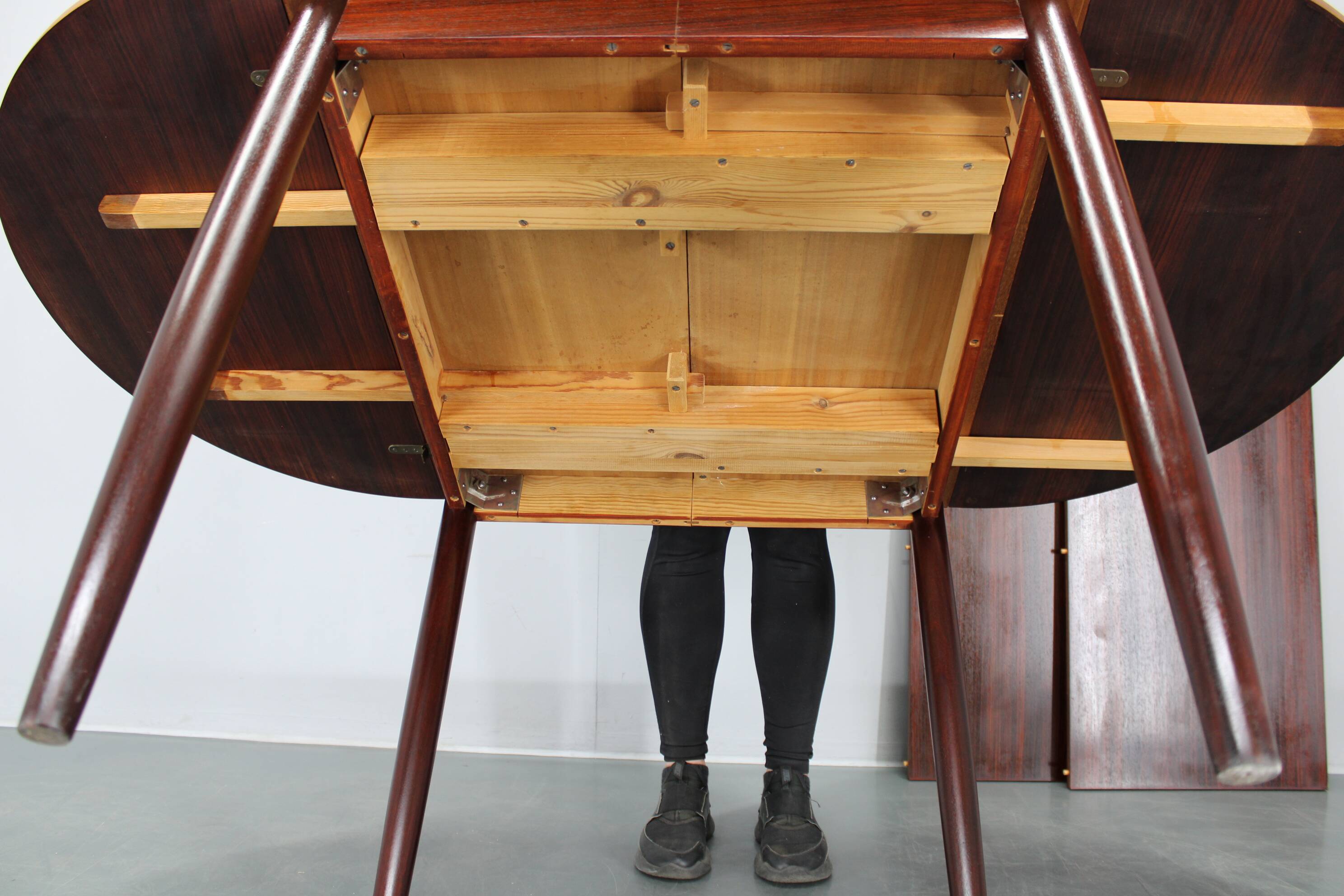 1960s Danish extendable palisander dining table, 4 leaves, restored