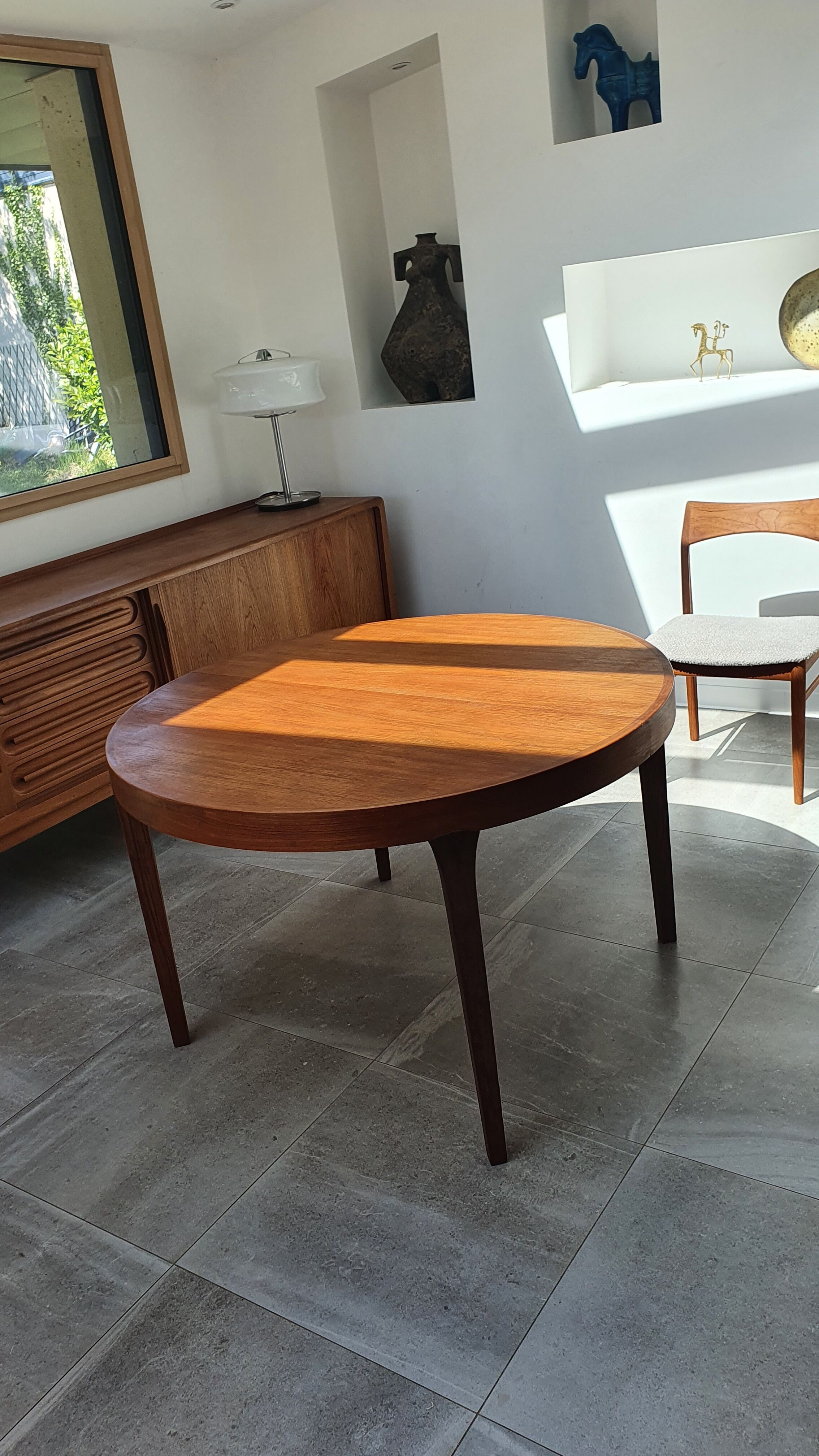 Teak dining table editor Gudme Mobelfabrik, Danish