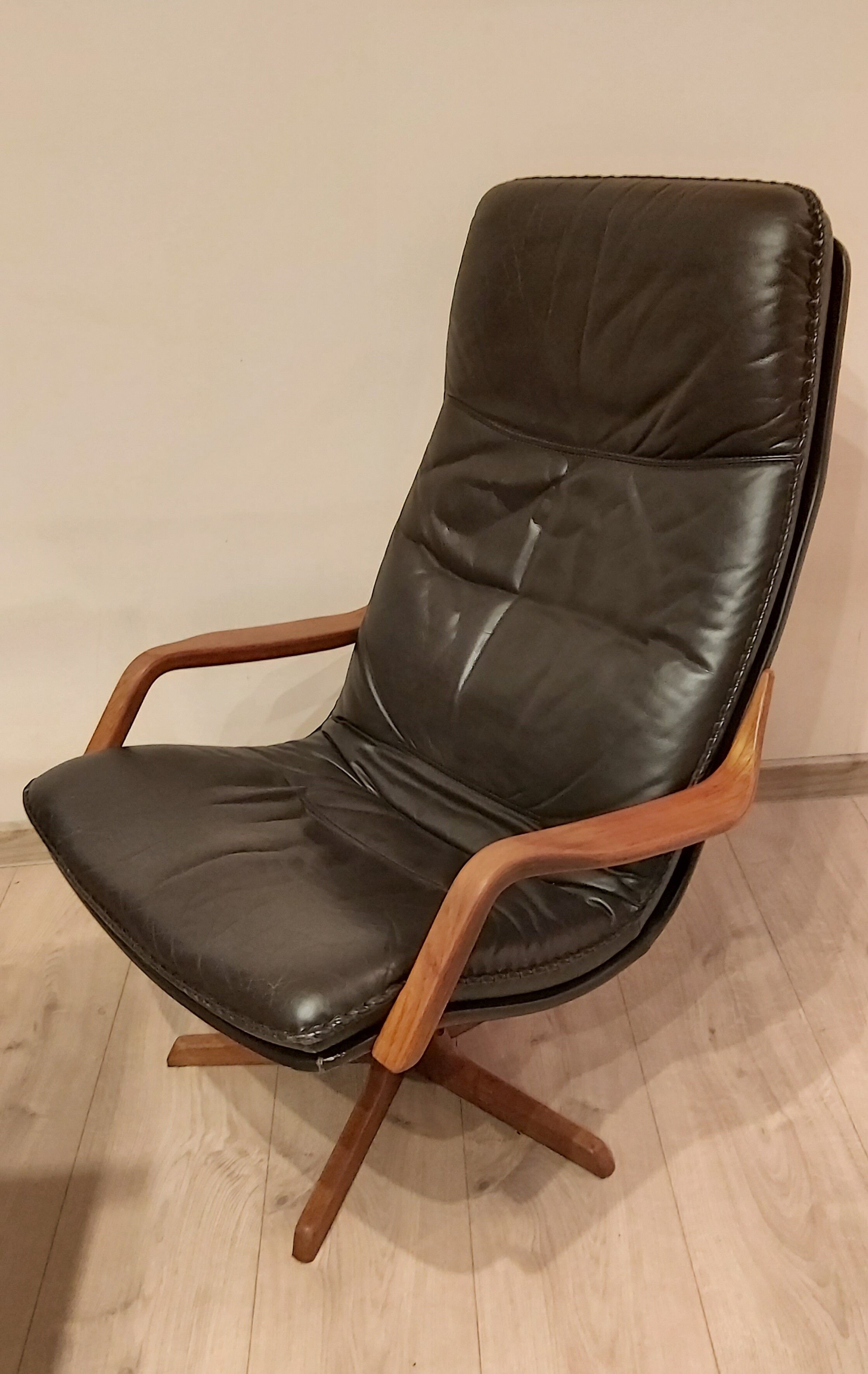 Swivel armchair with footrest, Berg Forniture, Denmark, 1970s