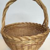 Round wicker basket