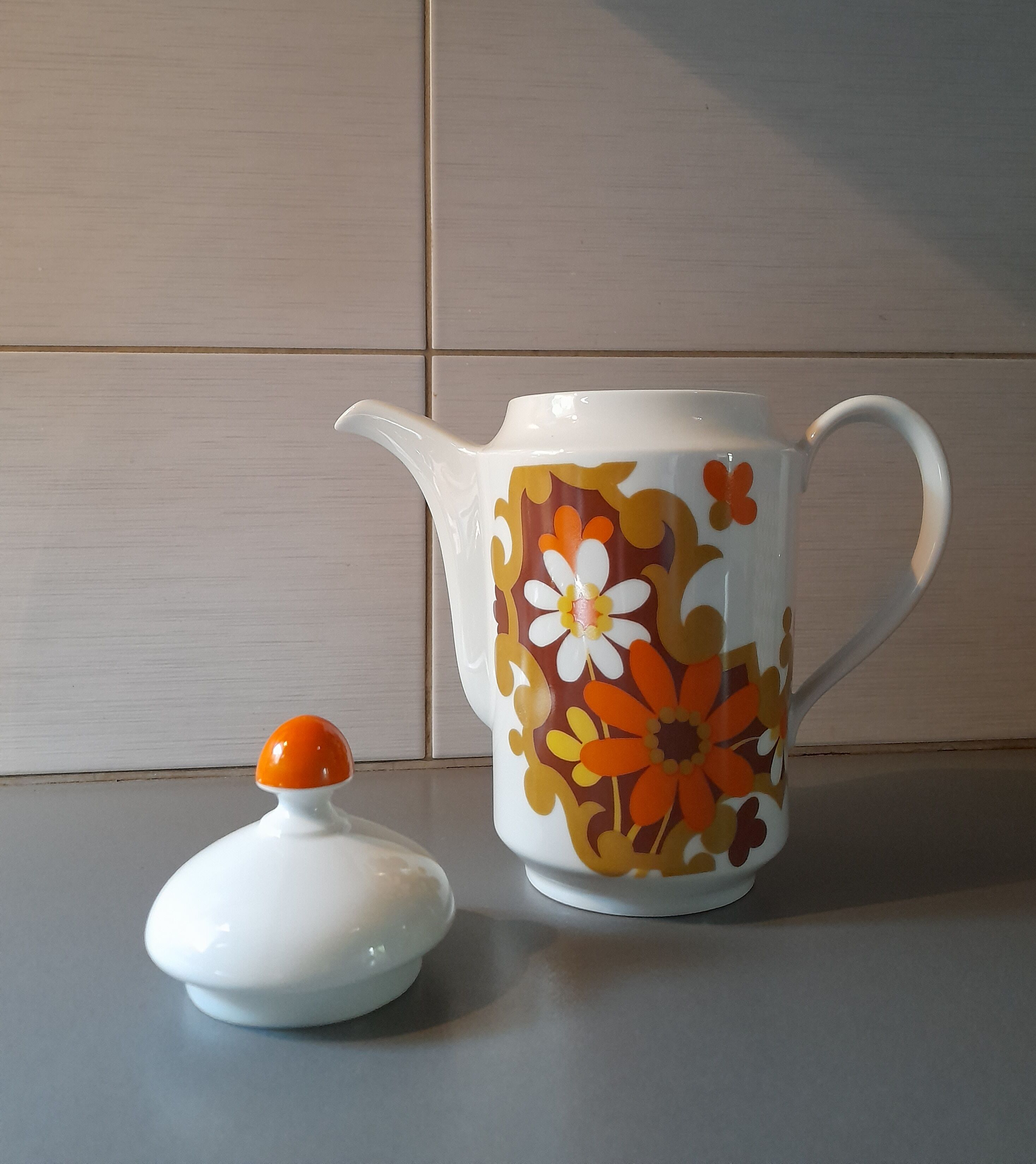 Théière fleurs psychédélique 1970