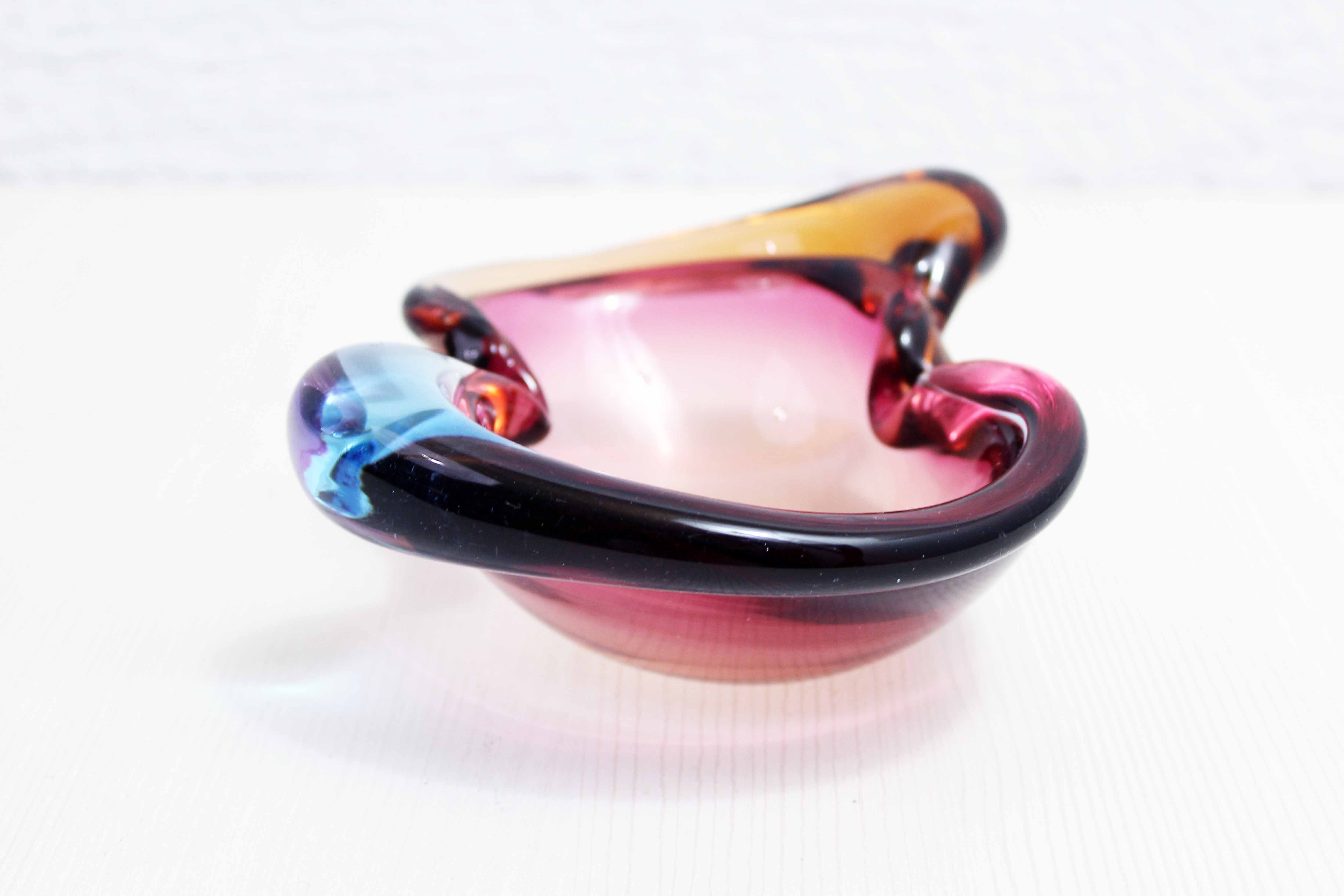 Trinket bowl of Murano glass