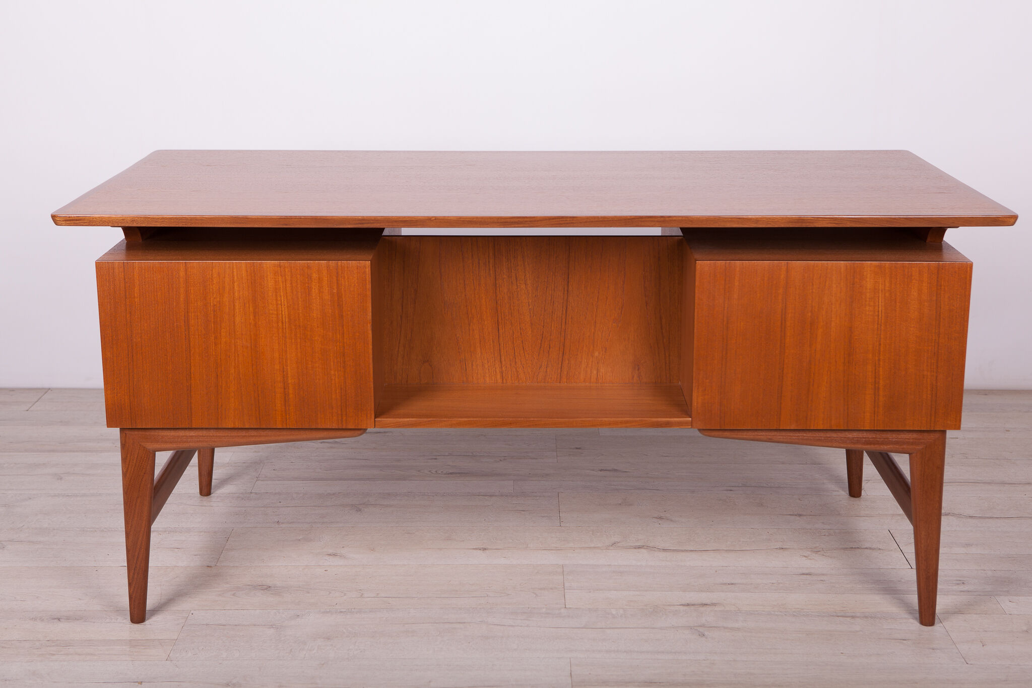 Mid-Century Freestanding Teak Desk, 1960s