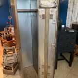 Former 2-door locker cabinet