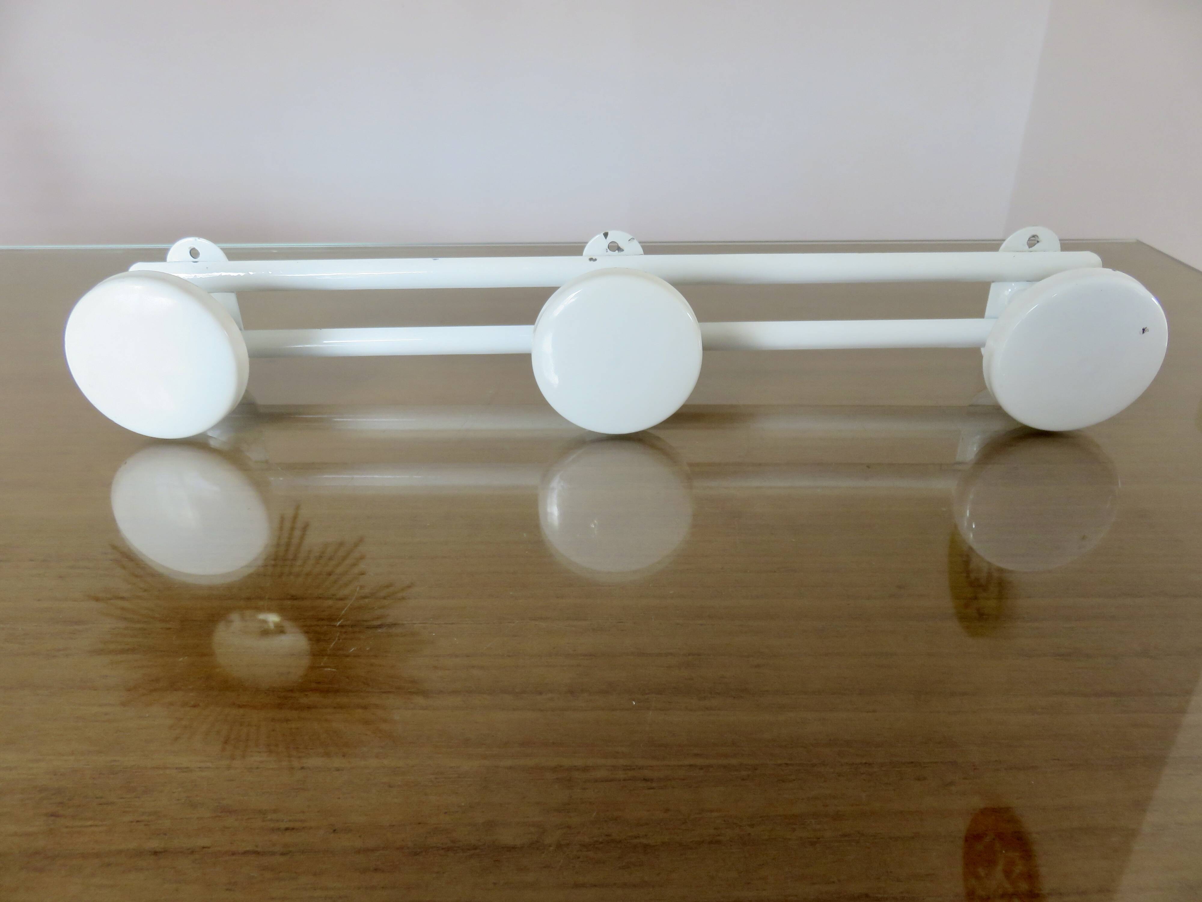 White lacquered metal wall coat rack, 3 hooks, 70s-80s