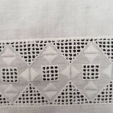 Rectangular ruffled tablecloth