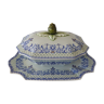 Dish and soup tureen in Gien