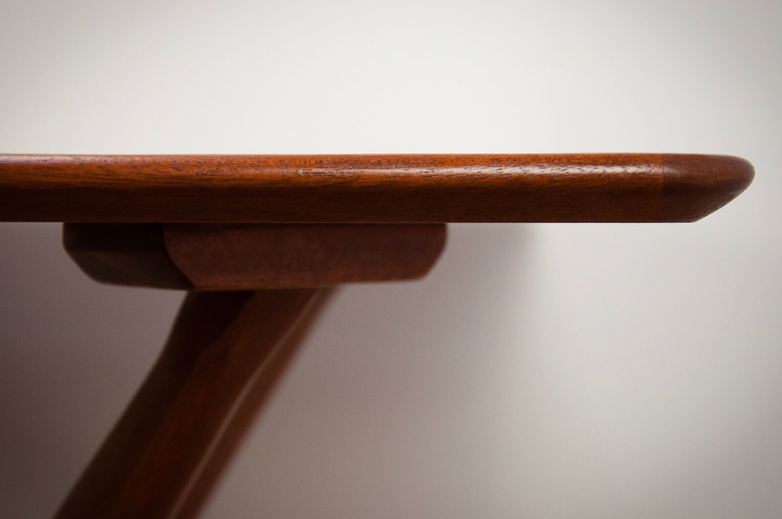 Helicopter dinning table from G Plan, 1960