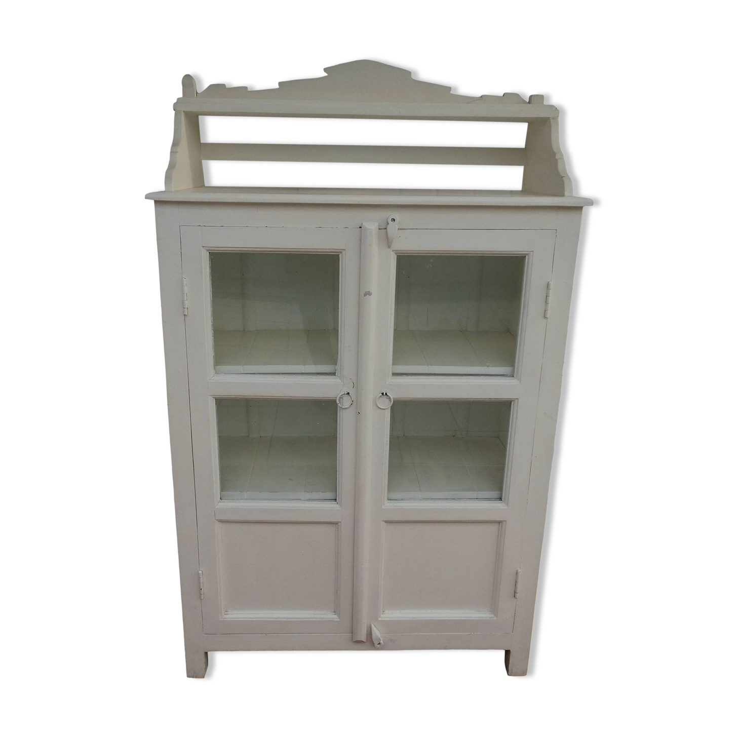 Small dresser/wardrobe