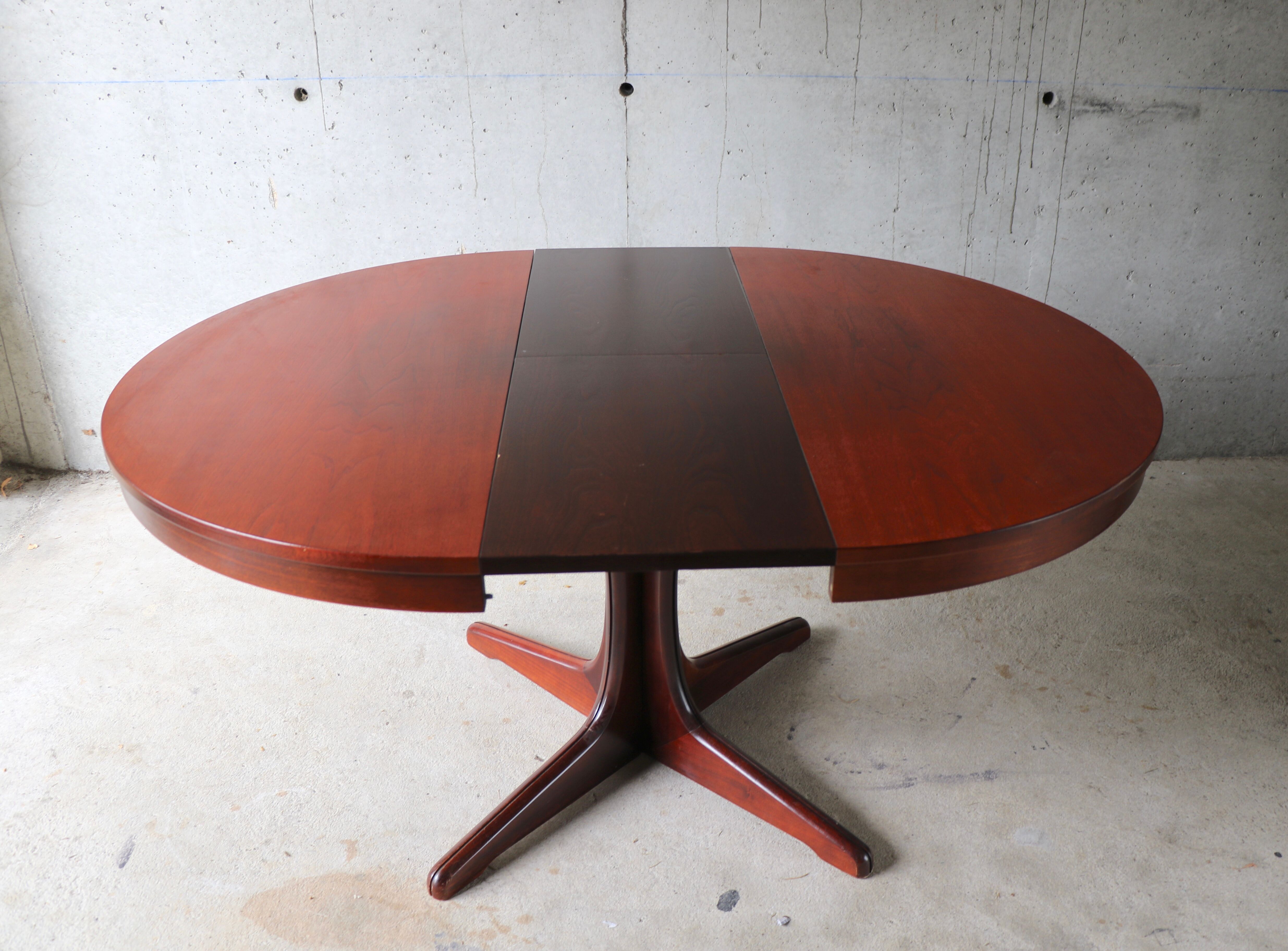 Table ronde Baumann vintage