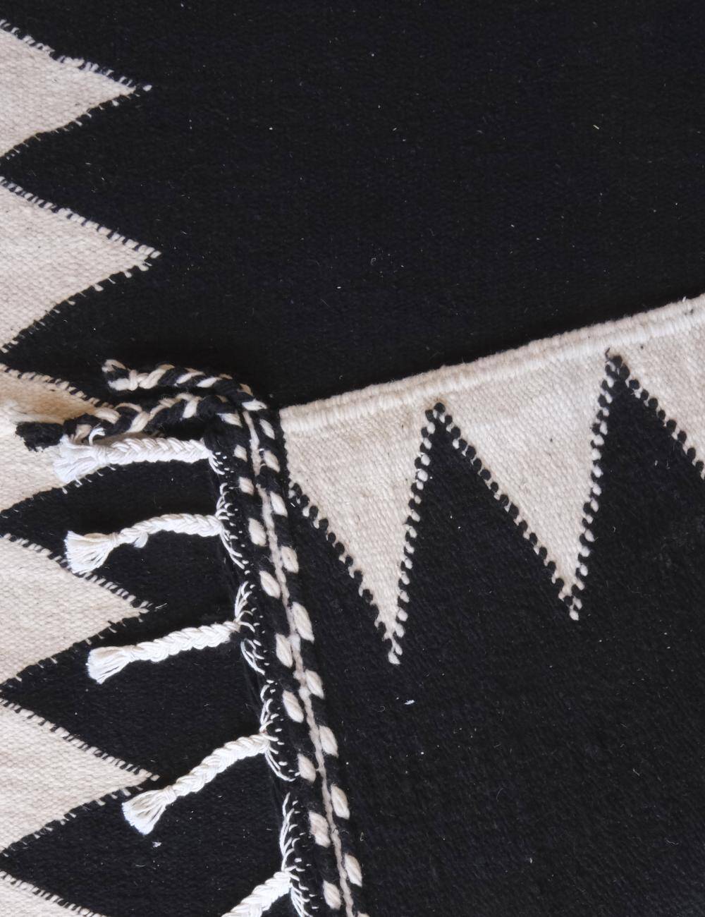 Black Kilim Rug - 303 x 203 cm