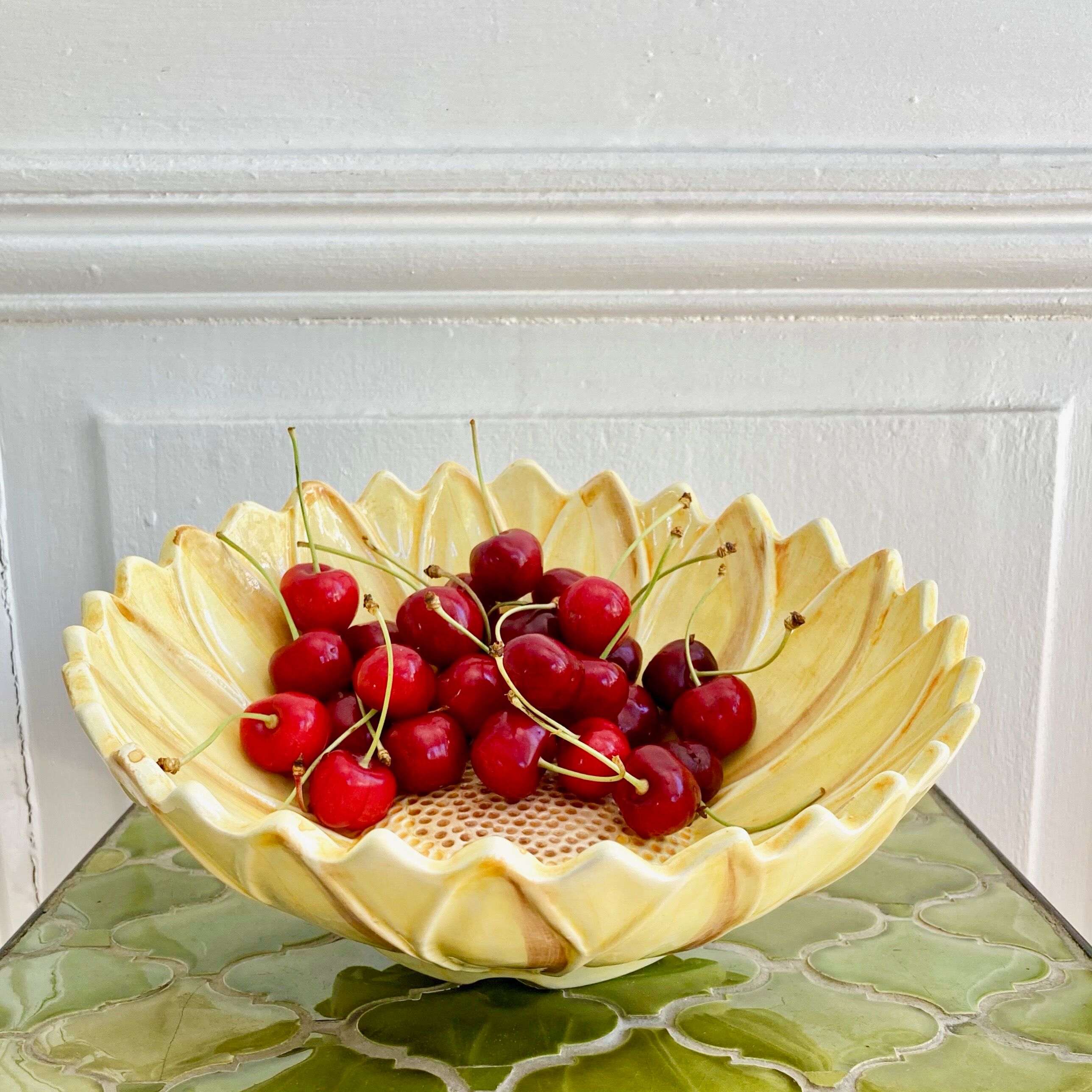 Ceramic fruit drainer