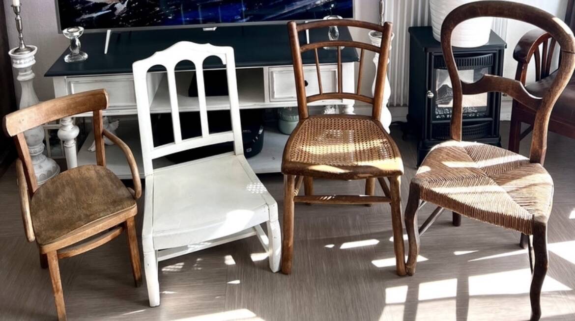 Lot 4 Old Children's Chairs