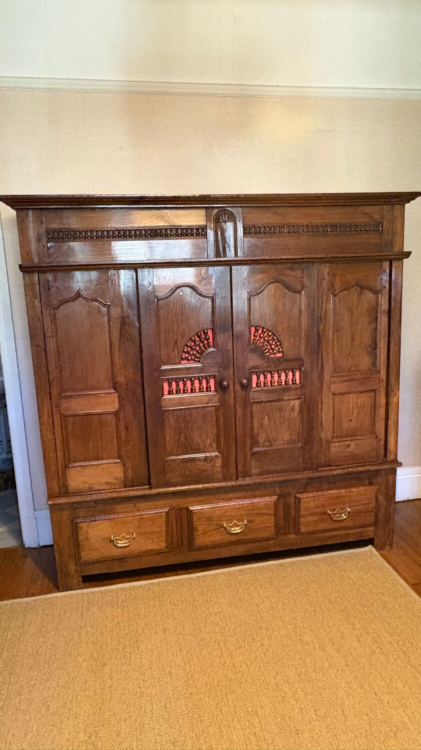 Breton closed bed library