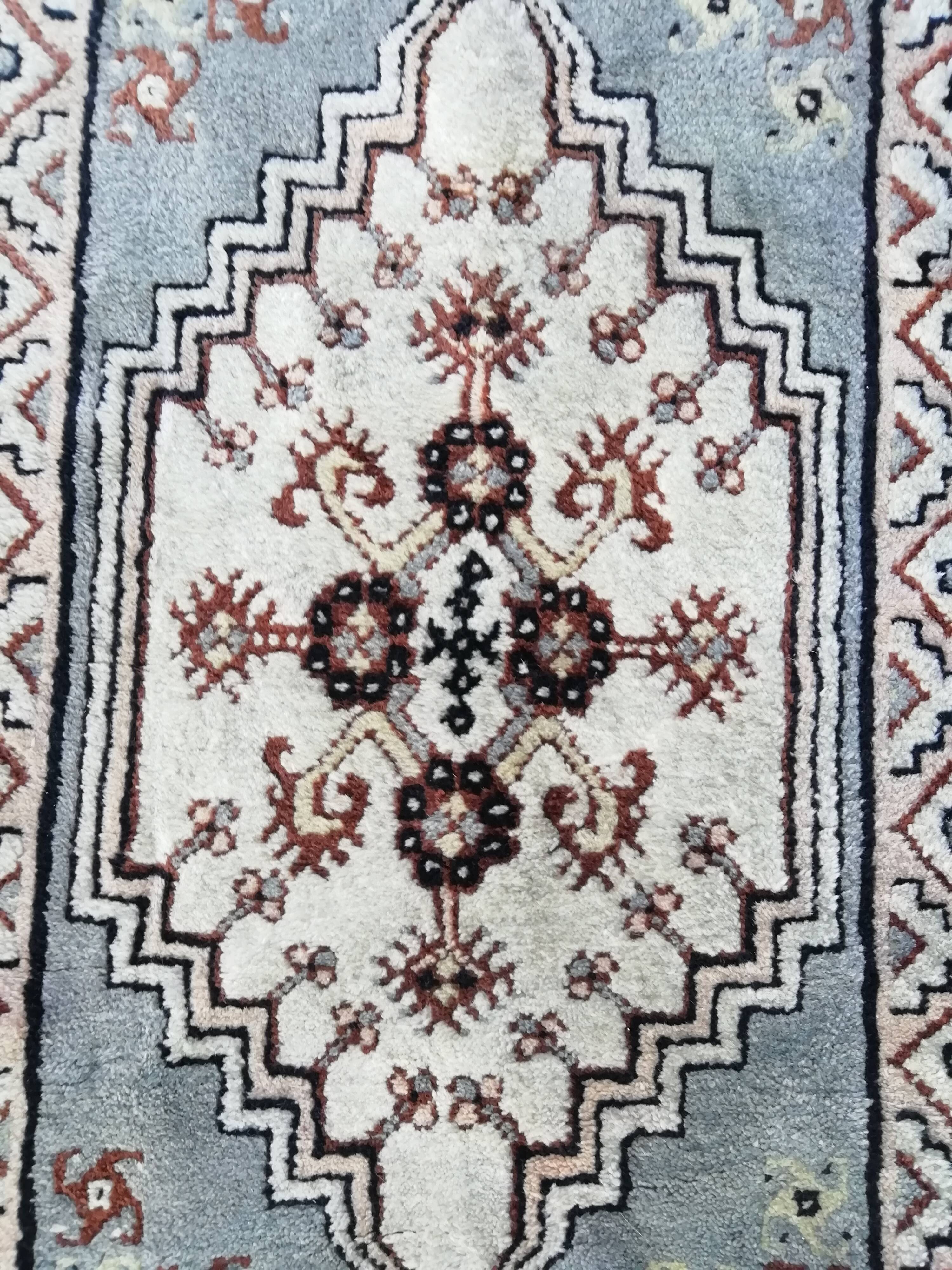 Wool carpet