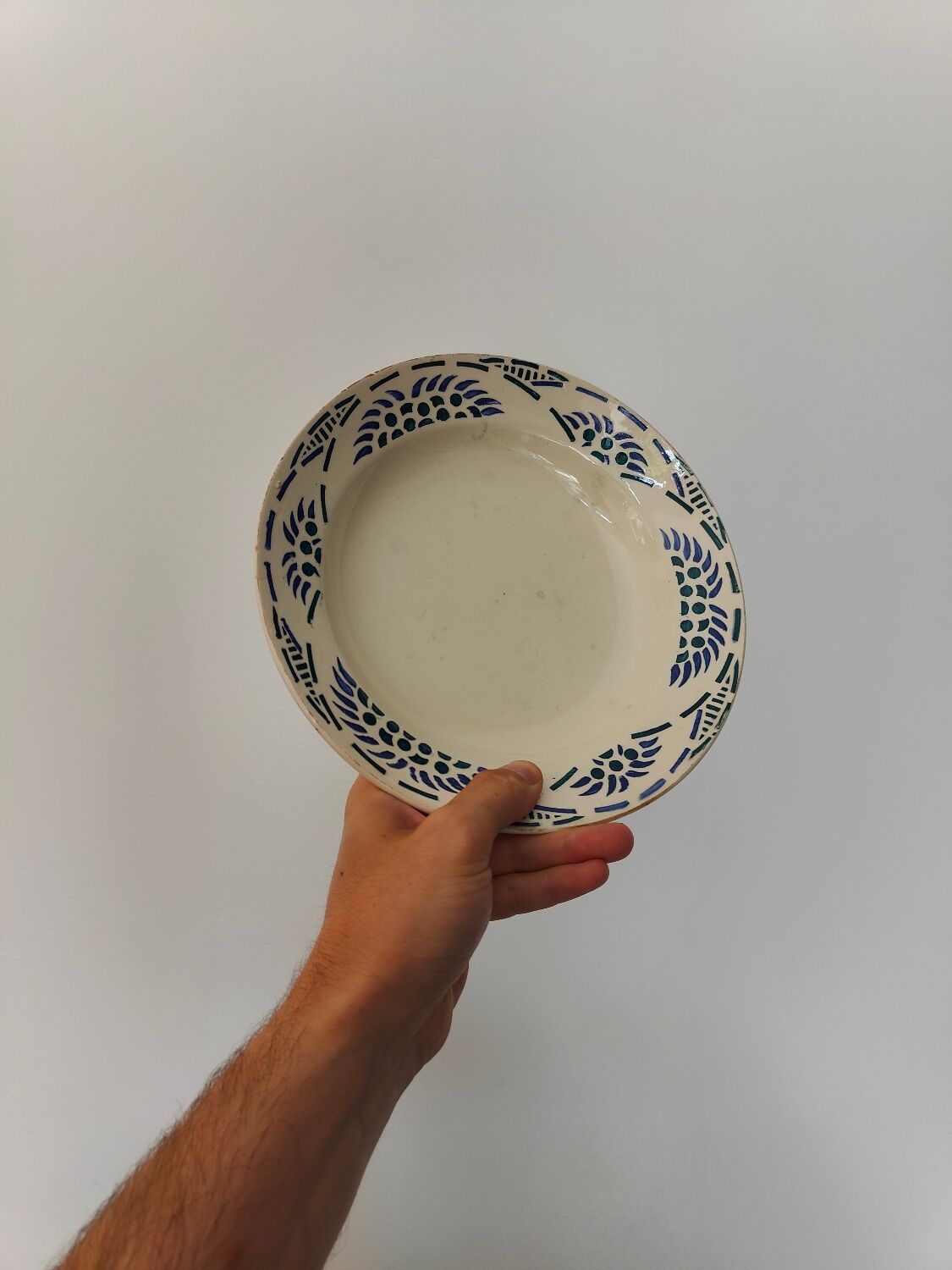 4 hollow plates