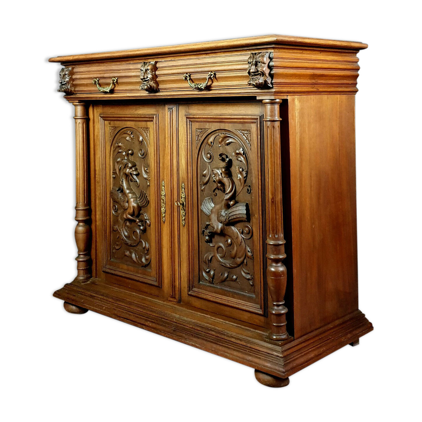 Renaissance lounge buffet in blond walnut