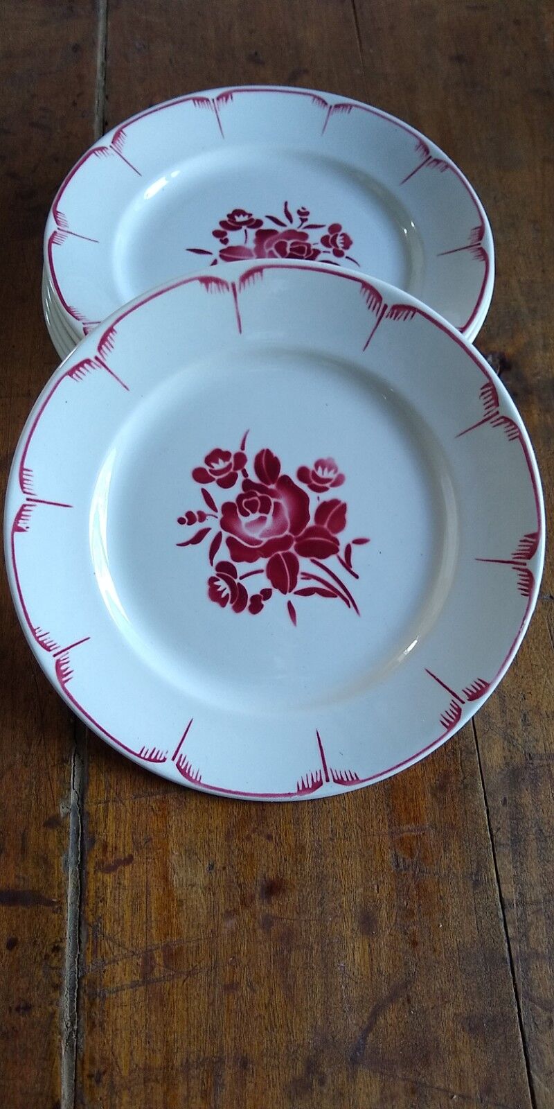 Set of 6 flat plates in faience of the 50s / 60s red pink pattern