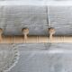 Porte manteau mural vintage en bois brut – Style Art Déco