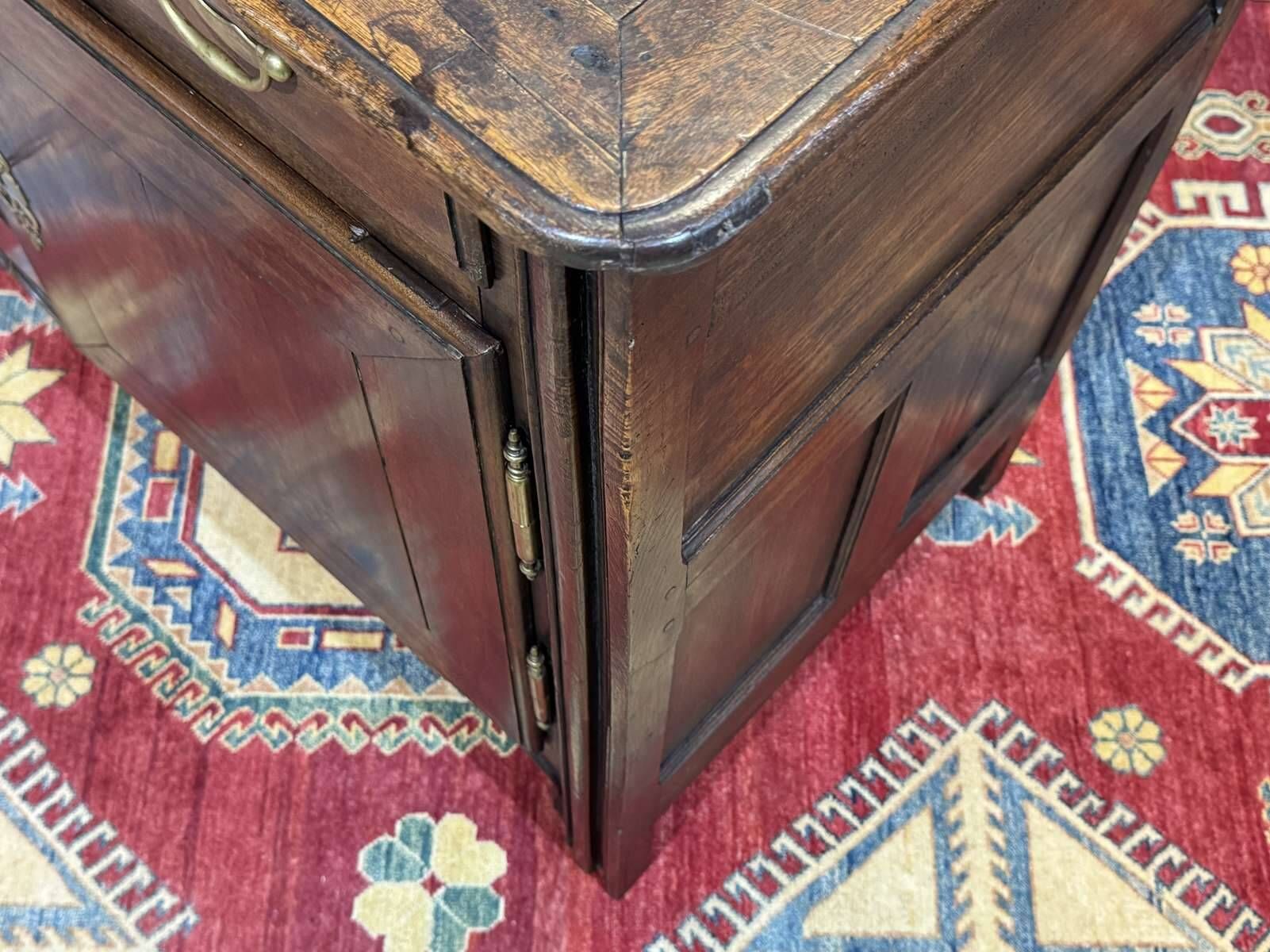 Malouin buffet in mahogany and poplar from the 19th century