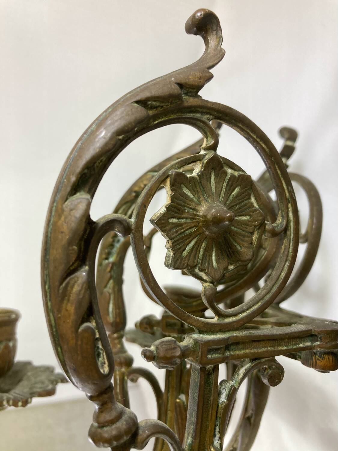 Pair of 3-light wall sconces in gilt bronze in the style