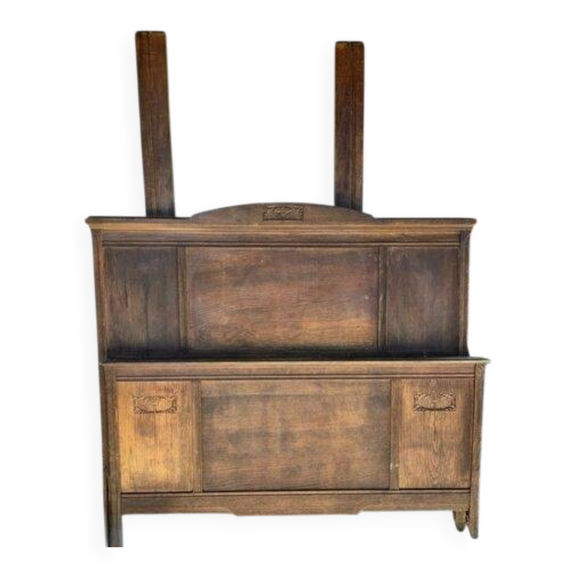 Antique bed frame (20-30) Art Nouveau style in 140cm.