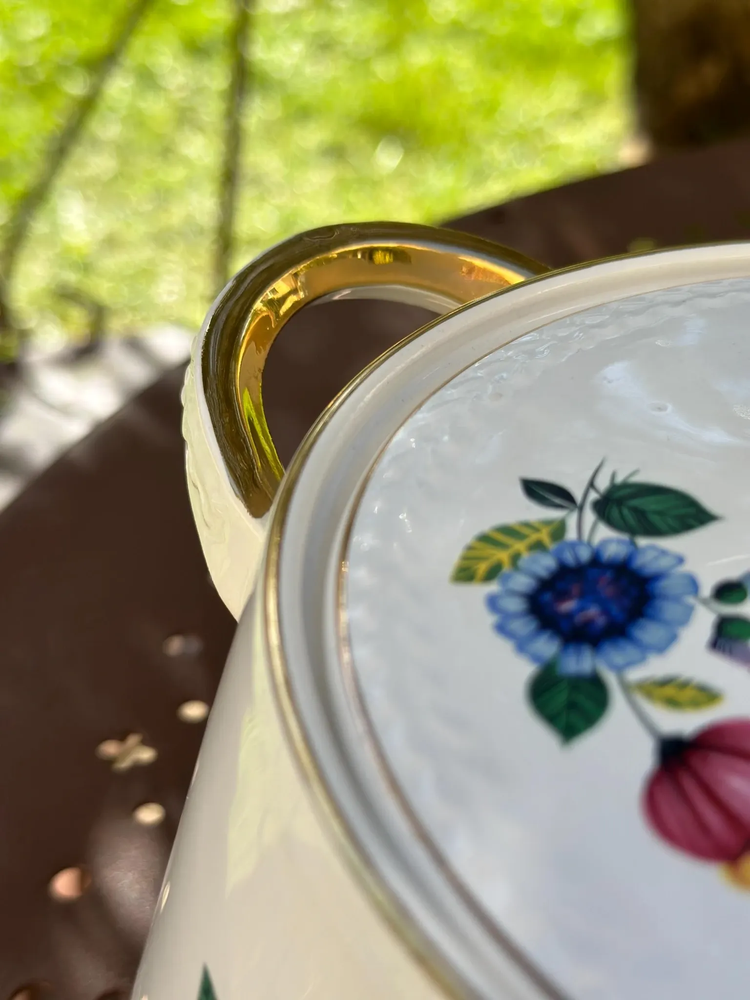Earthenware vegetable dish Digoin Sarreguemines Sandrine, flowers and golden borders.