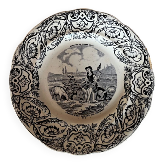 Old Gien themed plate