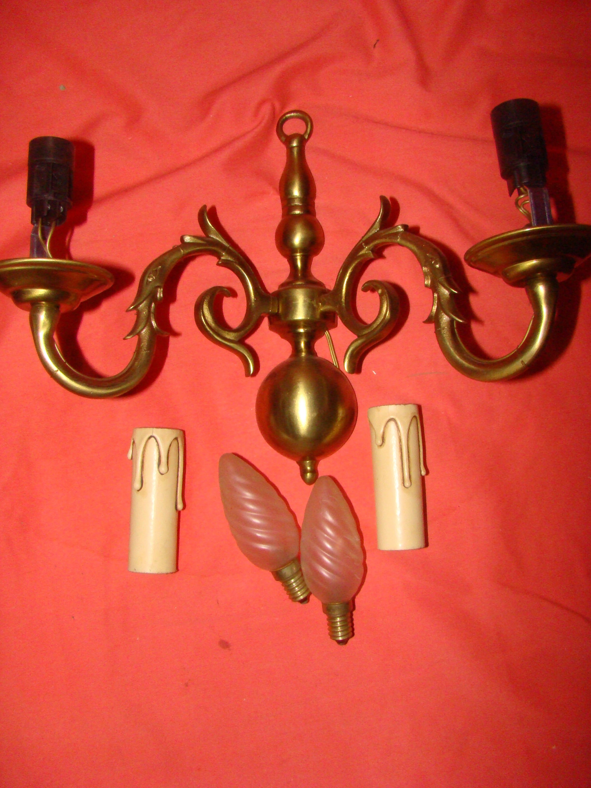 Pair of bronze wall lights with 2 arms in "Dutch" style.