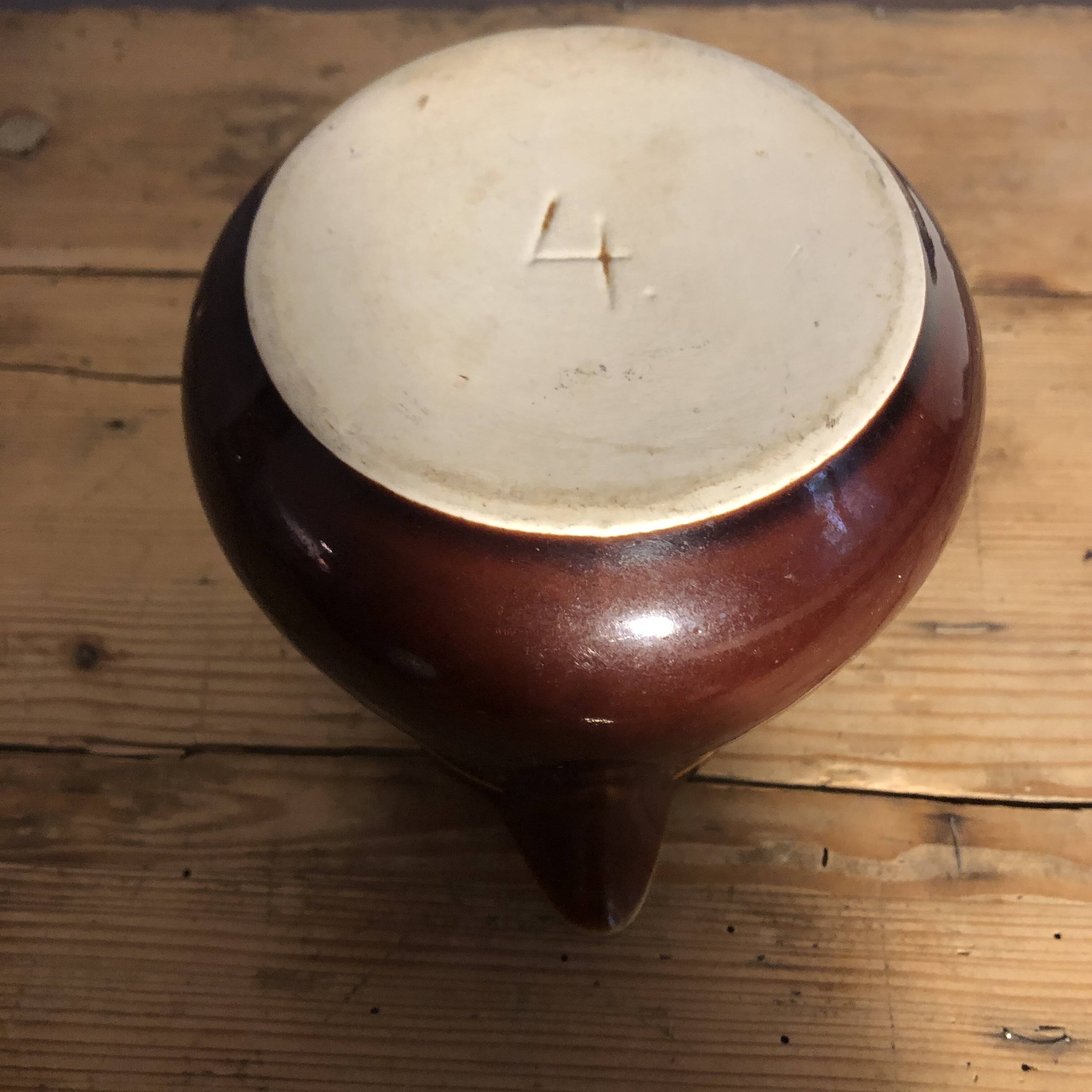 Milk pot