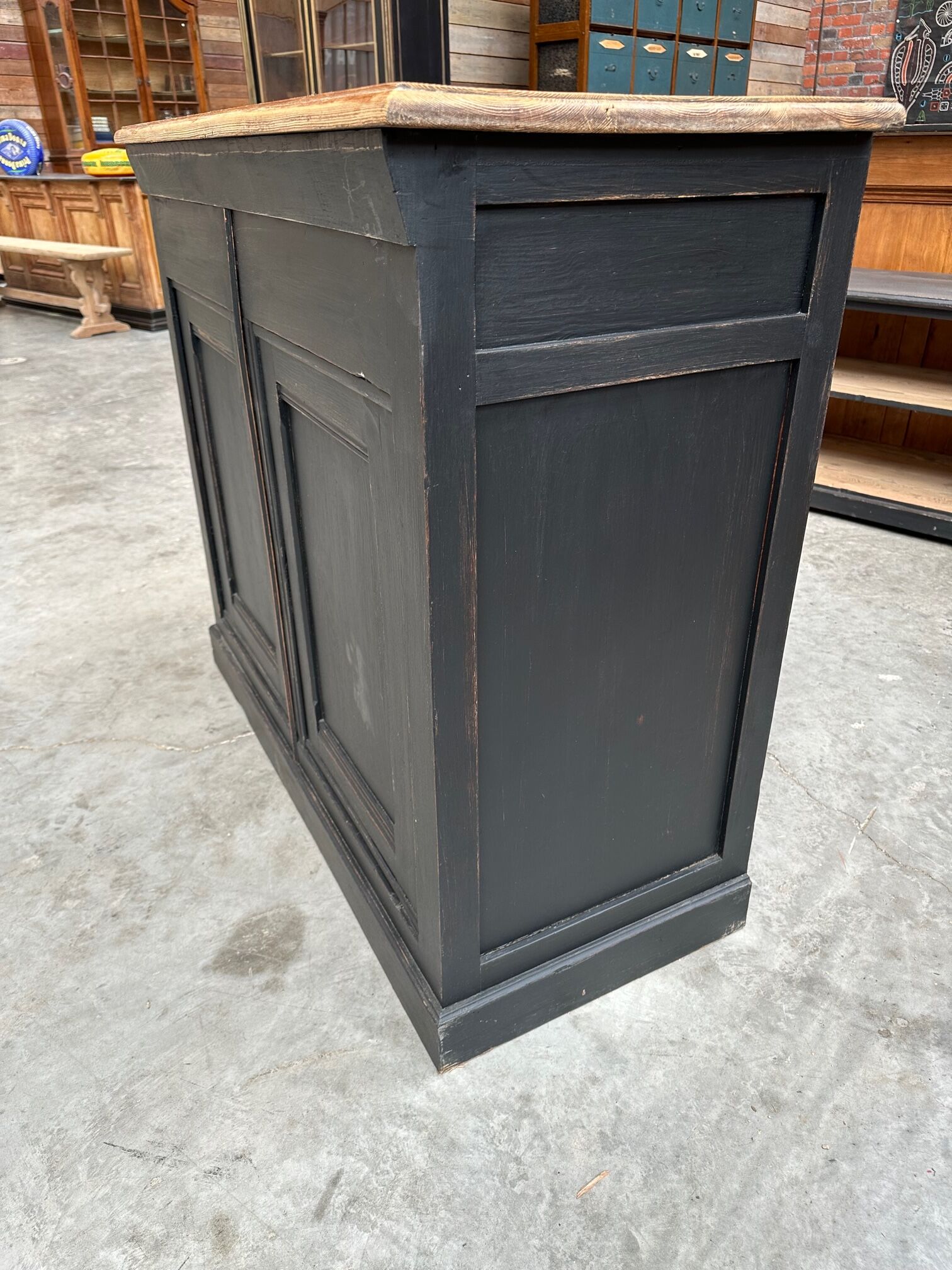 Small patinated countertop