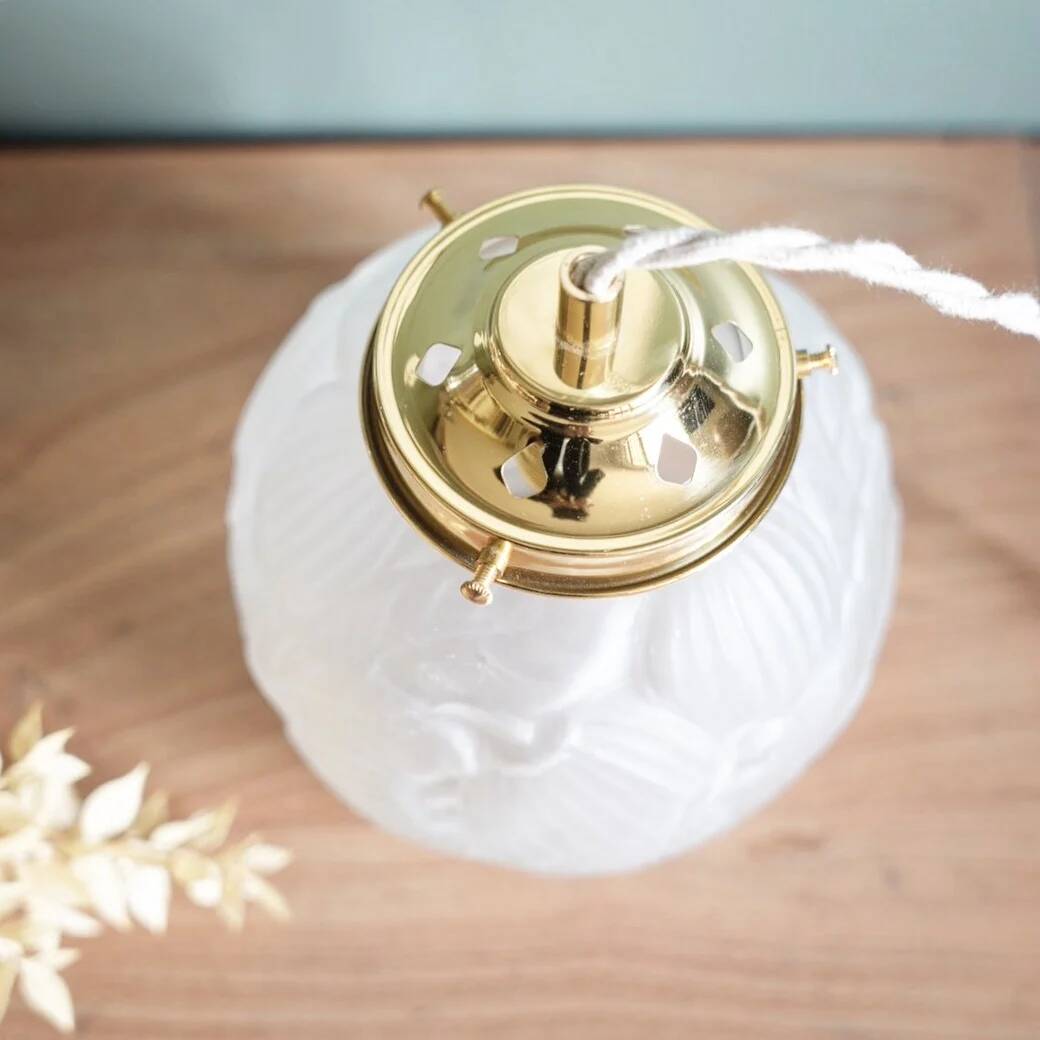 Art Deco table lamp with flowers and leaves