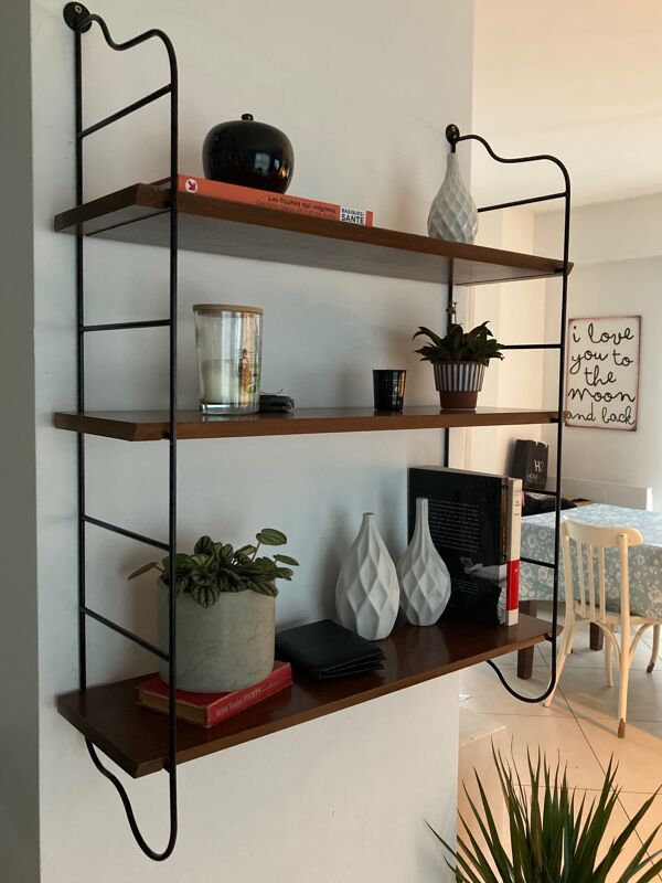 Etagere scandinave 1940 a 50 Tomado acier et 3 plateaux 65x19. Plaquage bois d acajou bisauté