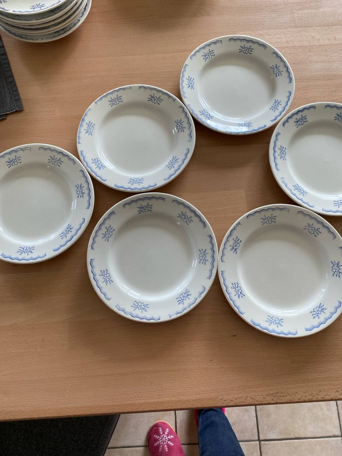 Set of 7 Gien dessert plates PATAY model