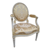 Fauteuil à la reine cabriolet style Louis XVI à médaillon décorée