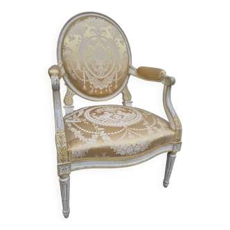 Louis XVI style cabriolet armchair with decorated medallion