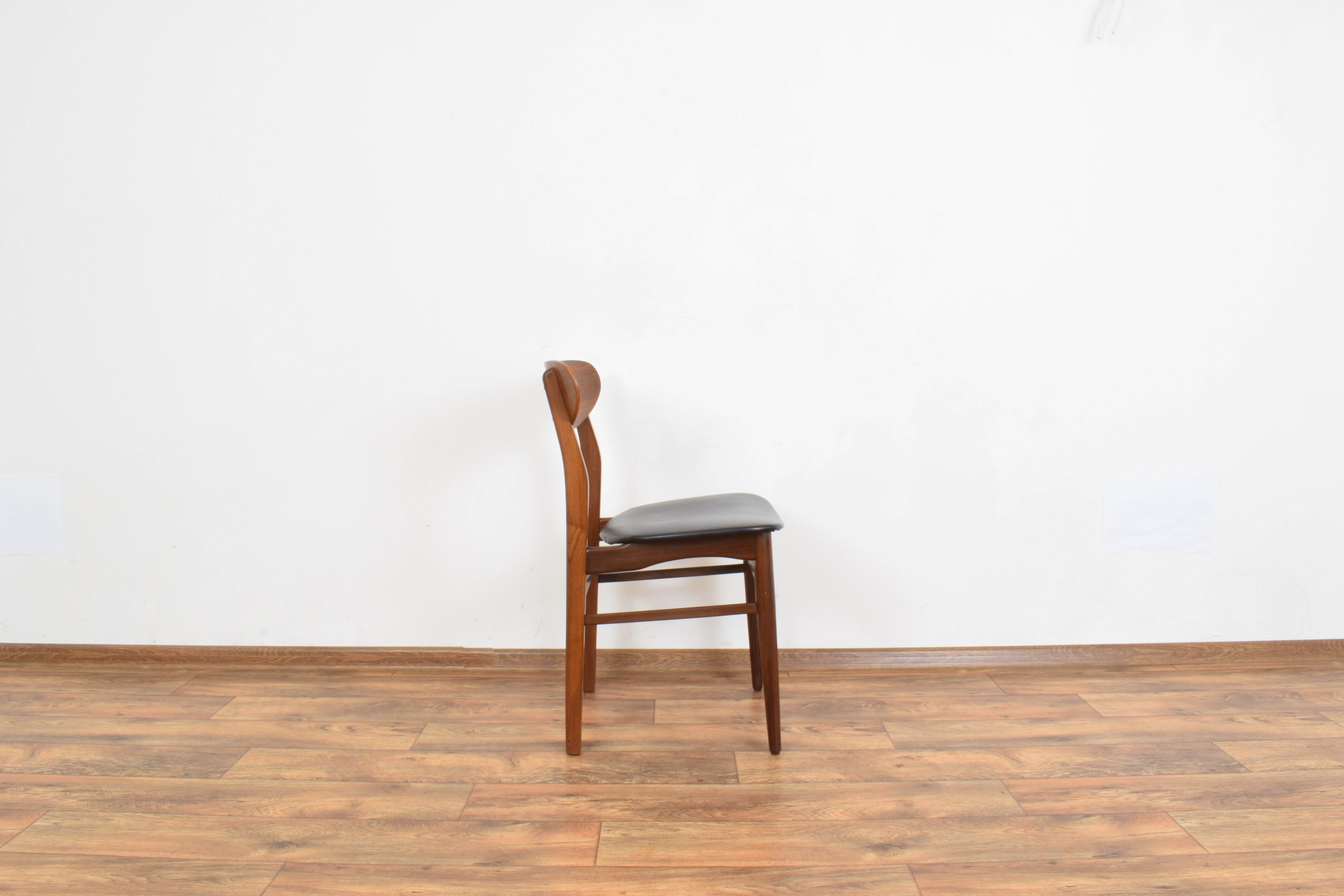 Danish teak dining chairs, 1960
