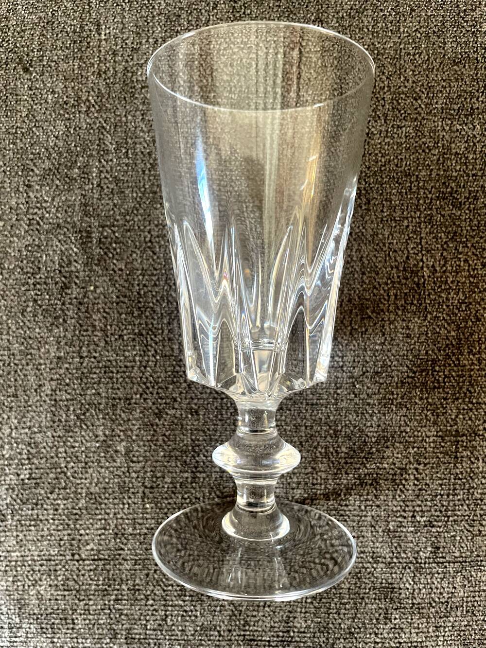 Set of 9 bayel crystal wine glasses elegance table art