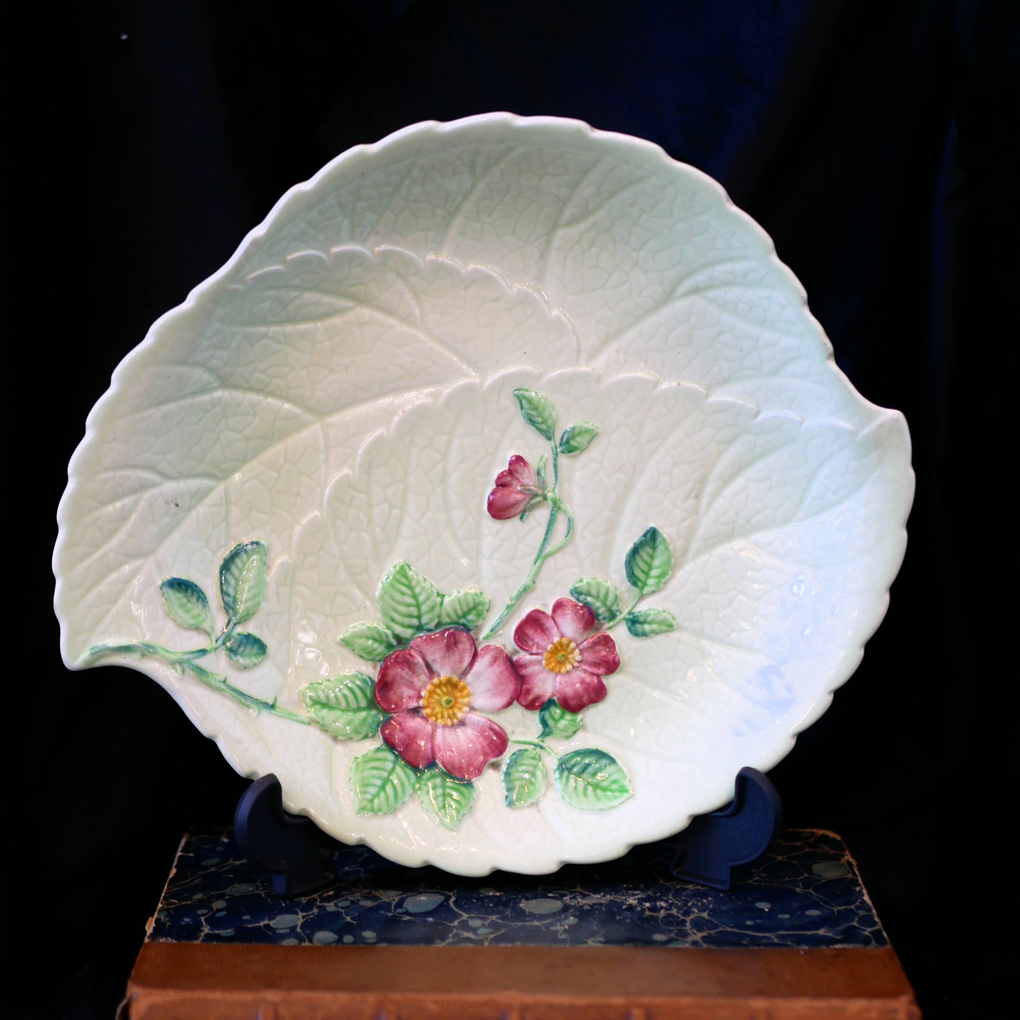 Plat de service décoratif Carlton Ware à feuilles vertes et fleurs roses