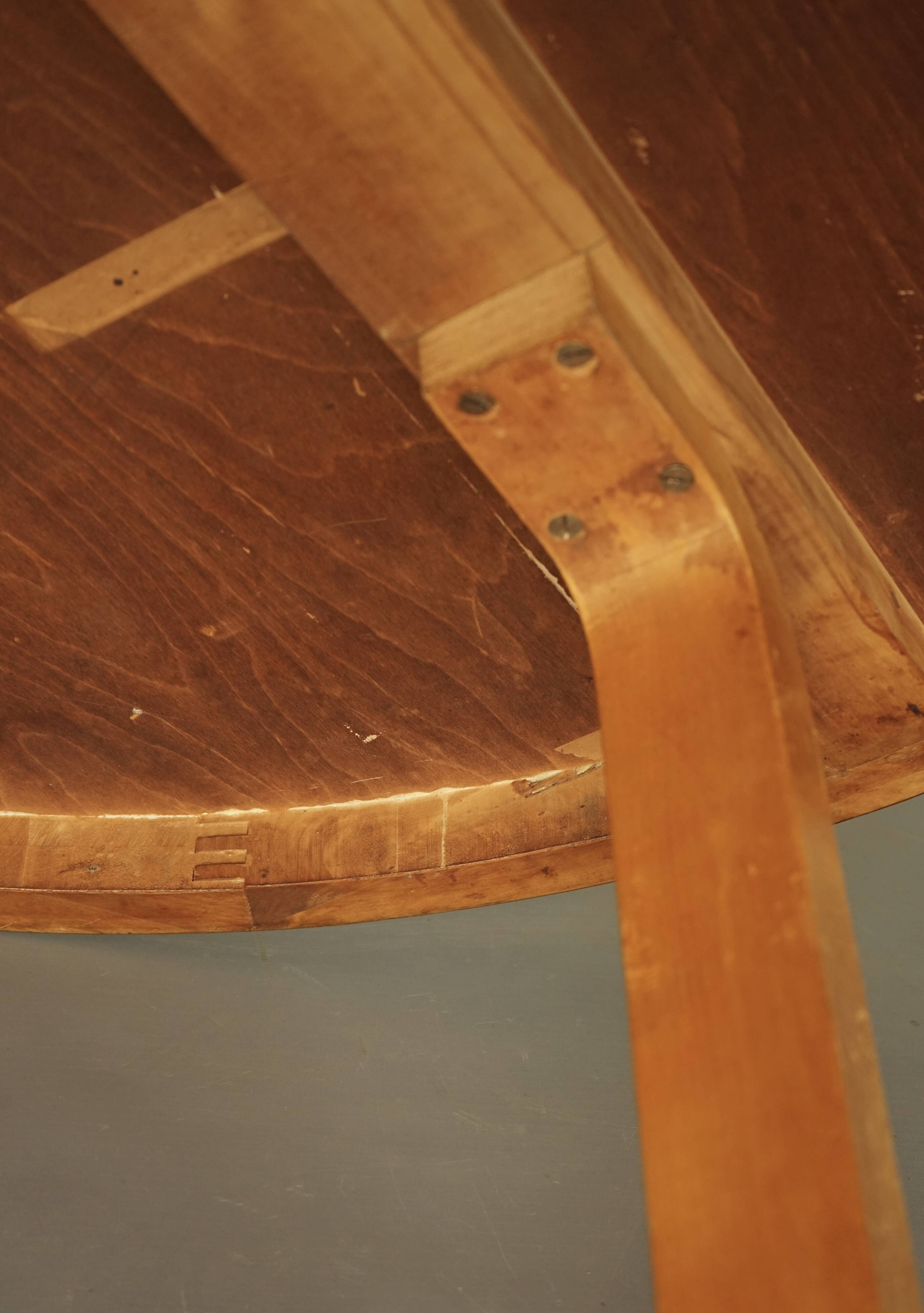 Table à manger L-leg Modèle 91 par Alvar Aalto pour Artek Finlande, années 1940.