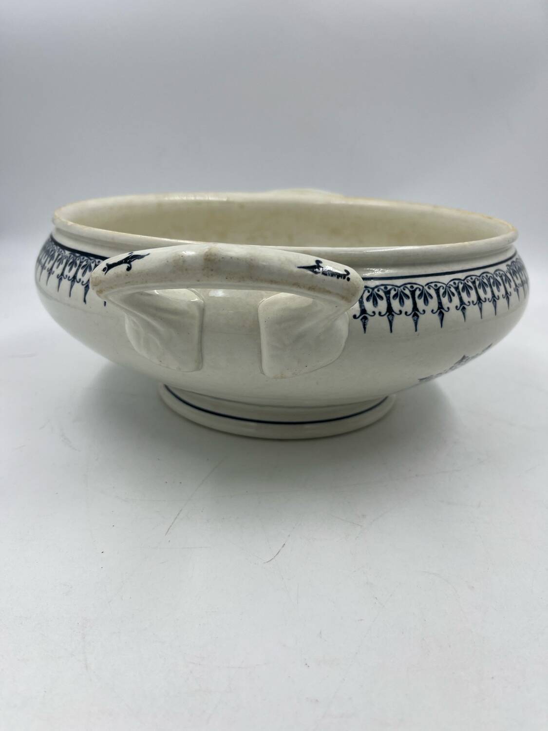 Vegetable dish, salad bowl, soup tureen, ceramic from Saint Amand.