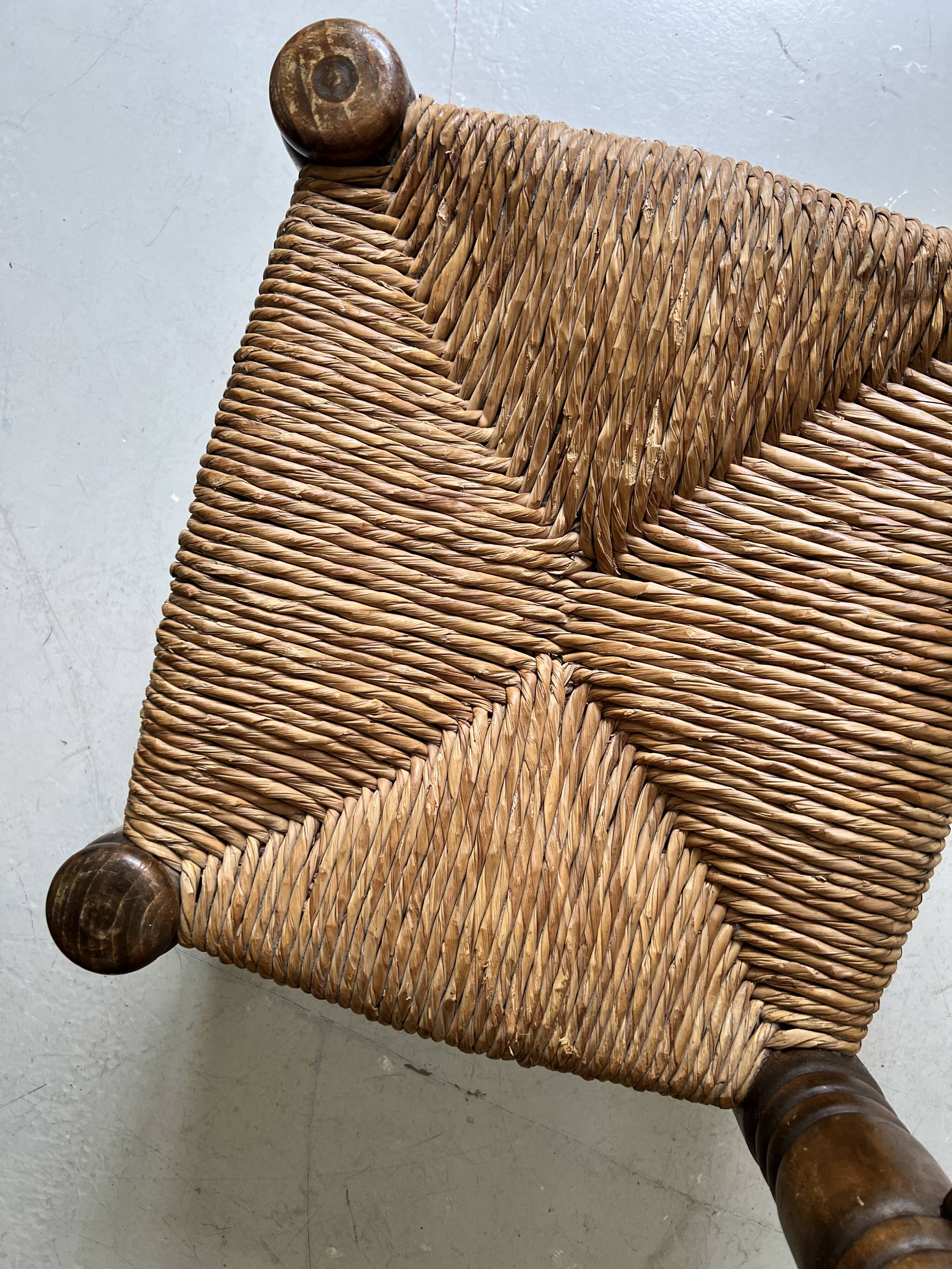 Vintage  chair in turned wood and straw, . 1950