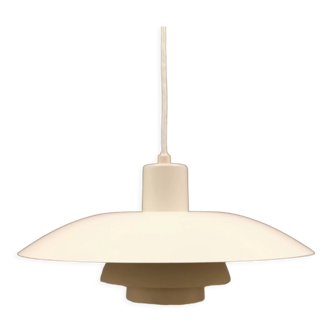 PH 4/3 ceiling lamp, in white, with original orange hanging disc. Designed by the world famous PH