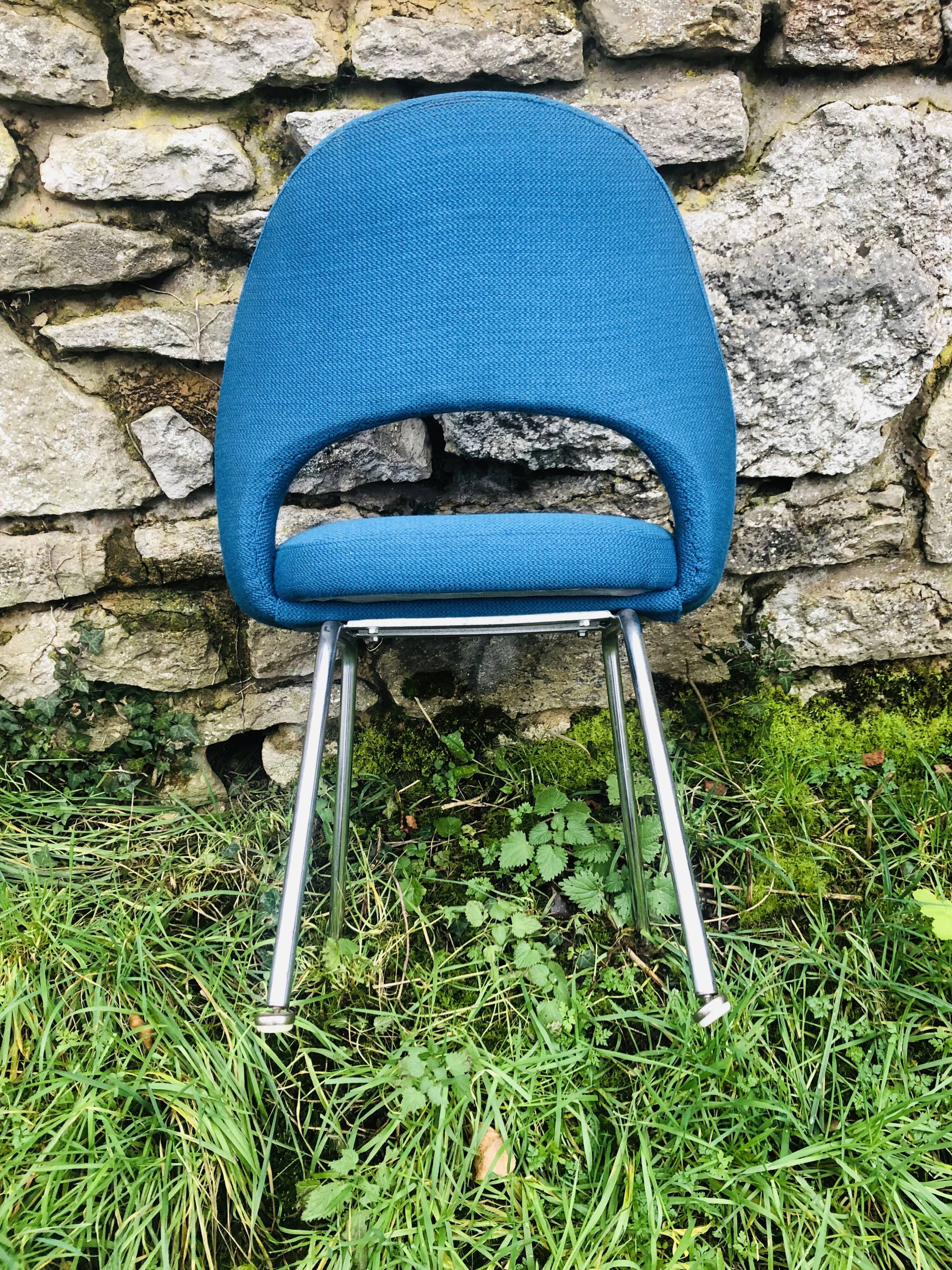 Conference chairs Eero Saarinen Knoll International 60s