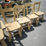 Série de 2 fauteuils et 4 chaises brutalistes en chêne massif naturel