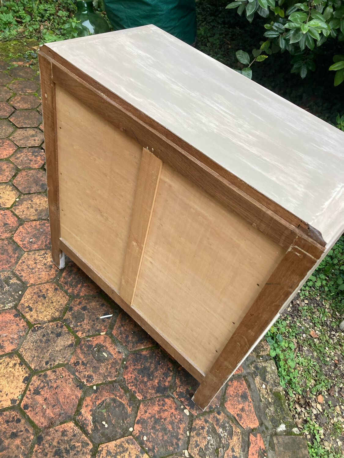 Vintage chest of drawers