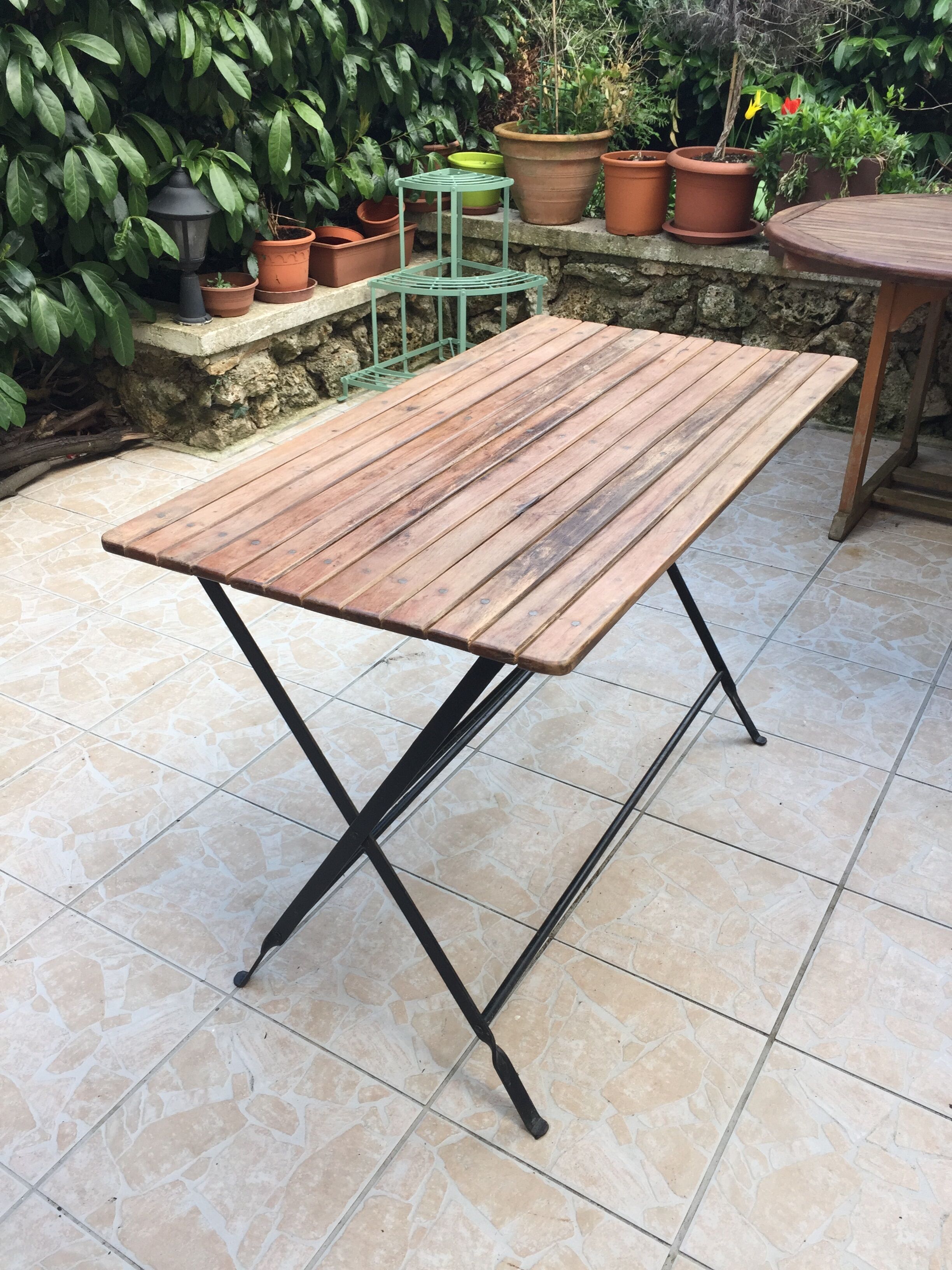 Table de jardin en teck