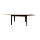 Table extendable to 230 cm