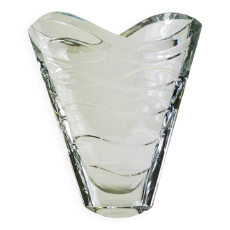 Baccarat crystal vase model Wave