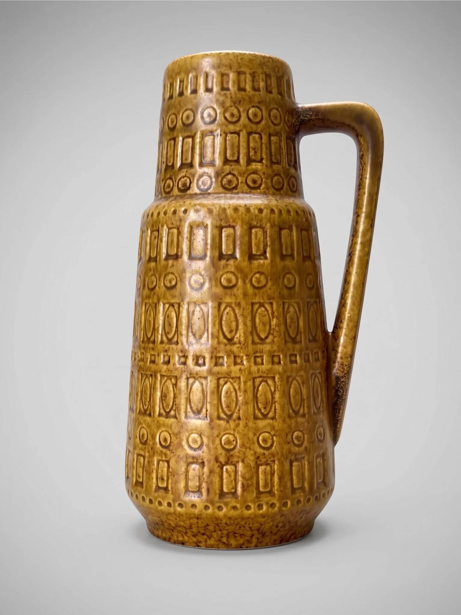 Vintage handled vase in German ceramic by Scheurich Keramik, model 416-26 "Inka", 1960s.